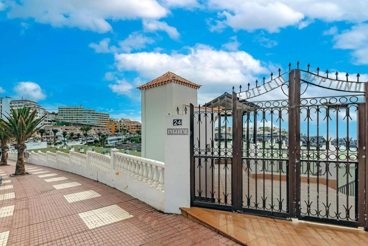 Neptuno Ocean Front Suite Пуерто-де-Сантьяго Екстер'єр фото